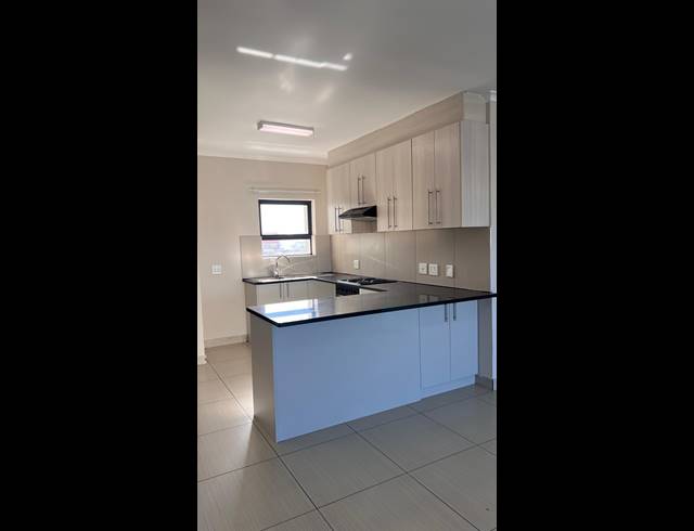 3 BEDROOM APARTMENT TO LET IN PARKLANDS